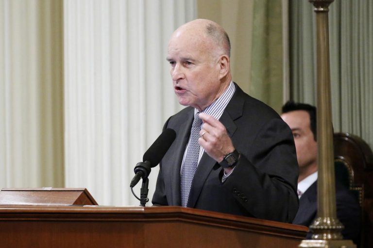 Gov. Jerry Brown Signs Bill Giving Free Tuition To First Year Students 