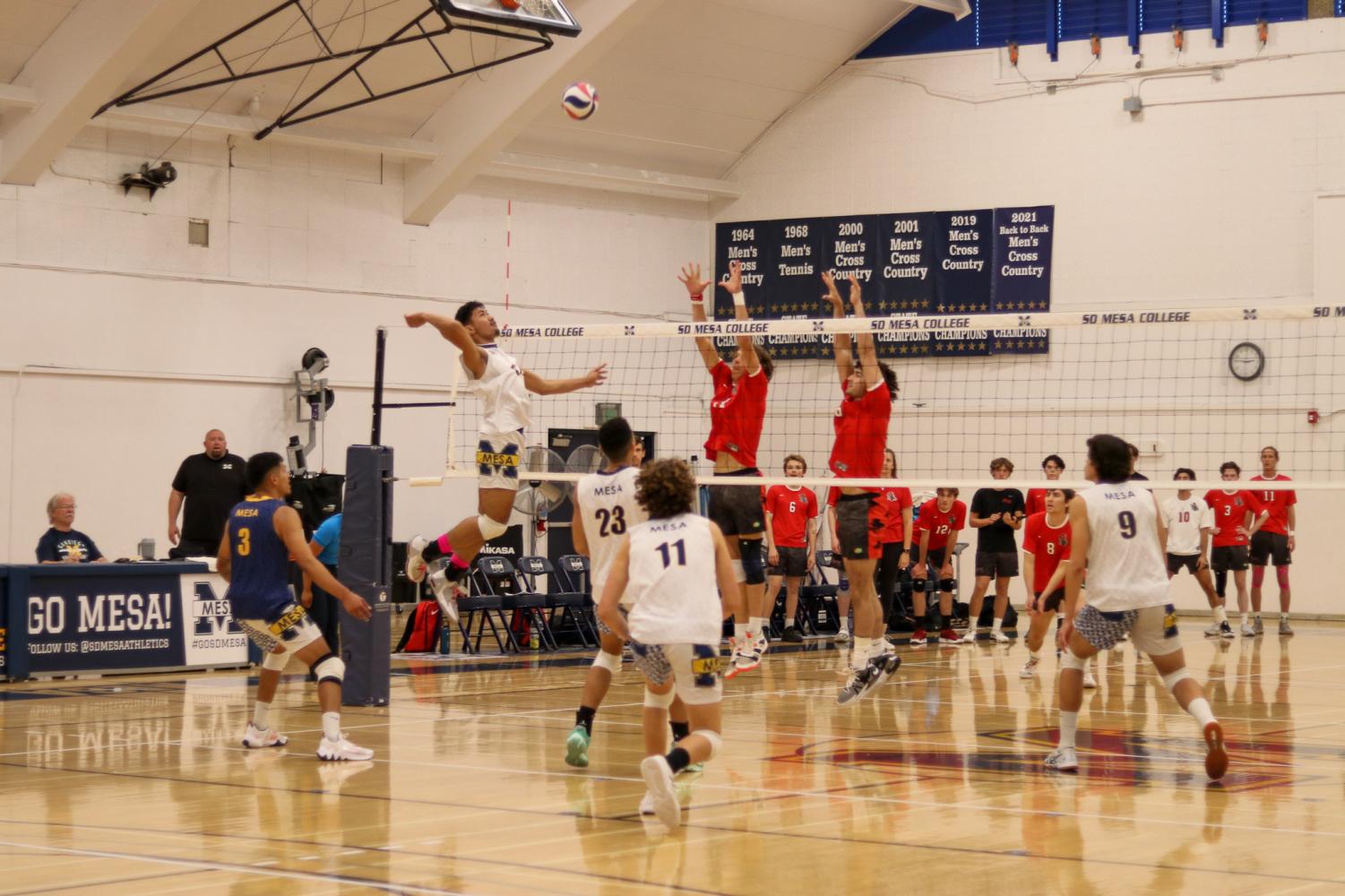 Olympians Mens Volleyball Stuns Vaqueros With Reverse Sweep In Playoffs The Mesa Press 